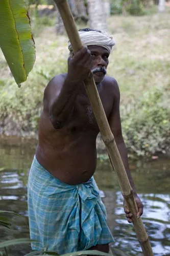 Náš ujo loďkár... (Backwaters)
