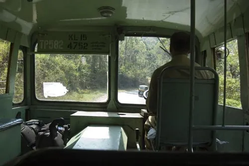Autobus (cesta z Kumily do Kottayamu)