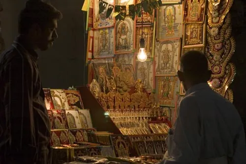 Jeden z mnohých obchodíkov v Sri Meenakshi (Madurai)
