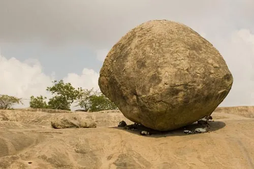 Veľký kameň. (Arjuana Penance, Mamallapuram)