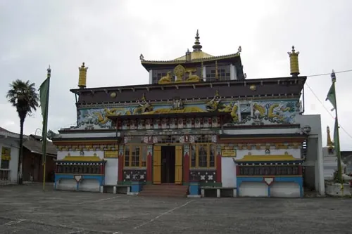 Krásna Yiga Choling Gompa z roku 1850  (Ghoom, Darjeeling)