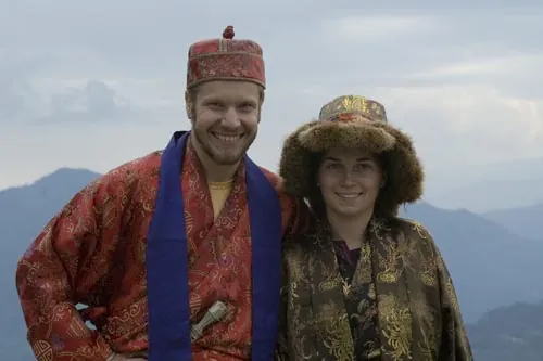 Takto by sme chodili ak by sme sa narodili v Sikkime :) (Gangtok, Sikkim)