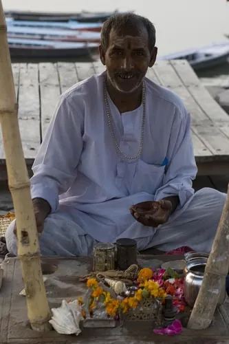 Bodku na čelo? (Varanasi)