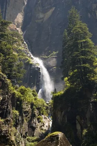 Vodopád. (Manali)