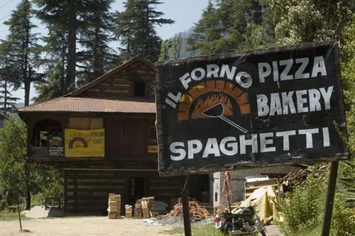 Všetko pre chúťky zahraničných turistov... (Manali)